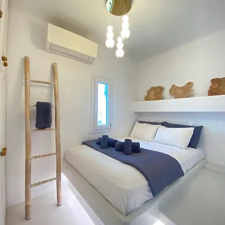 Two Level House On The 펜션 *